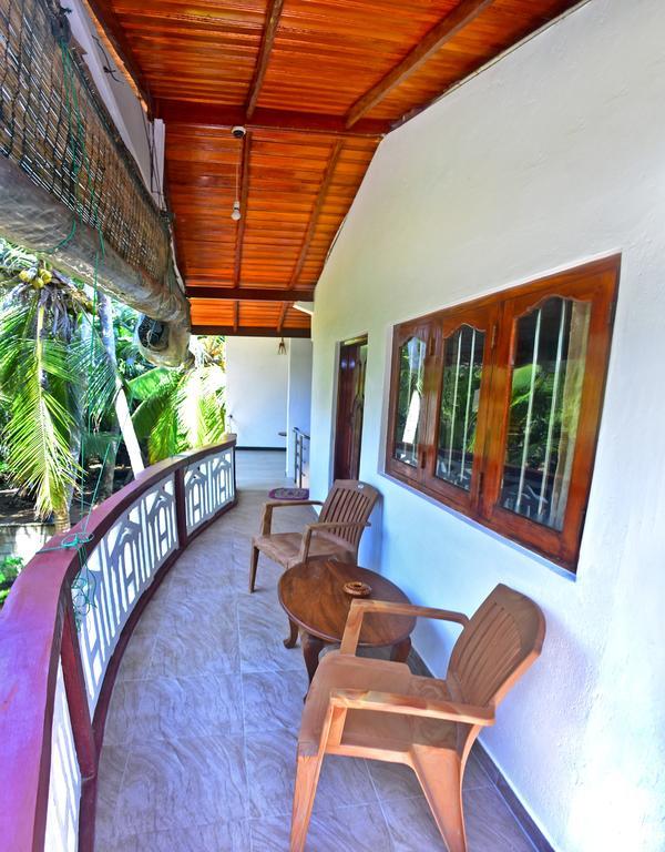 Osanda Guest Bentota Exterior photo