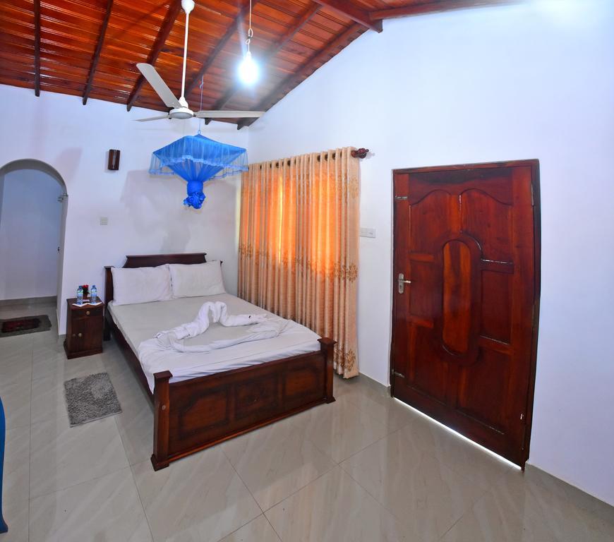 Osanda Guest Bentota Exterior photo